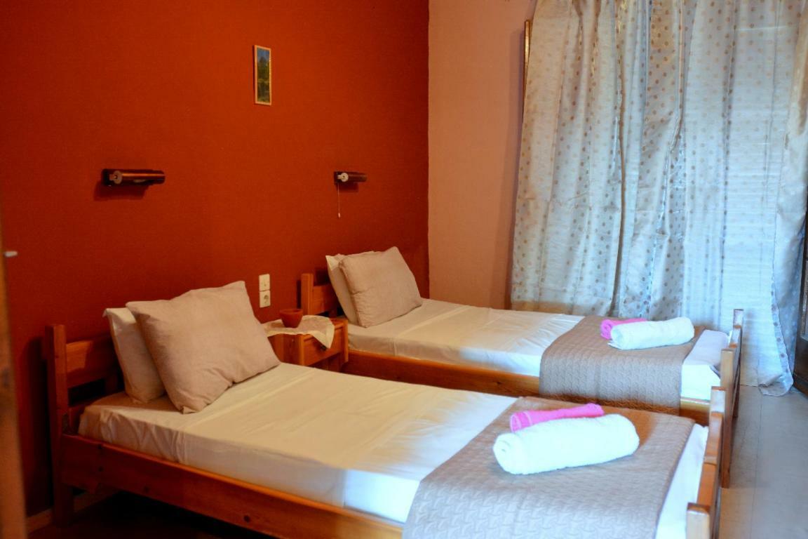 Issos Apartments Agios Georgios  Bagian luar foto