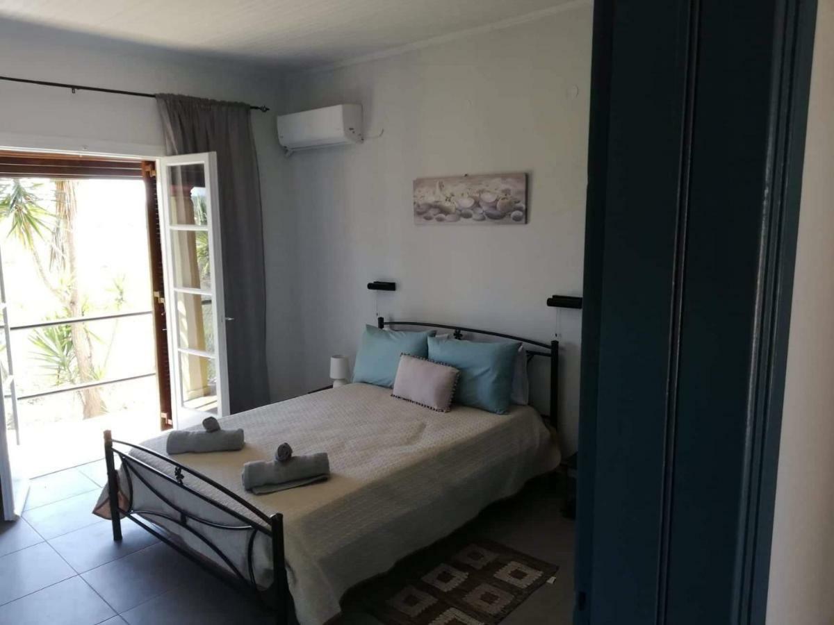Issos Apartments Agios Georgios  Bagian luar foto