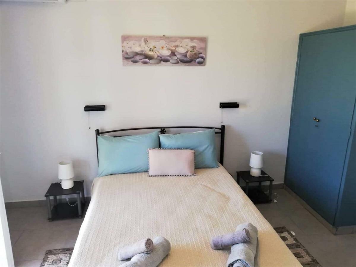 Issos Apartments Agios Georgios  Bagian luar foto